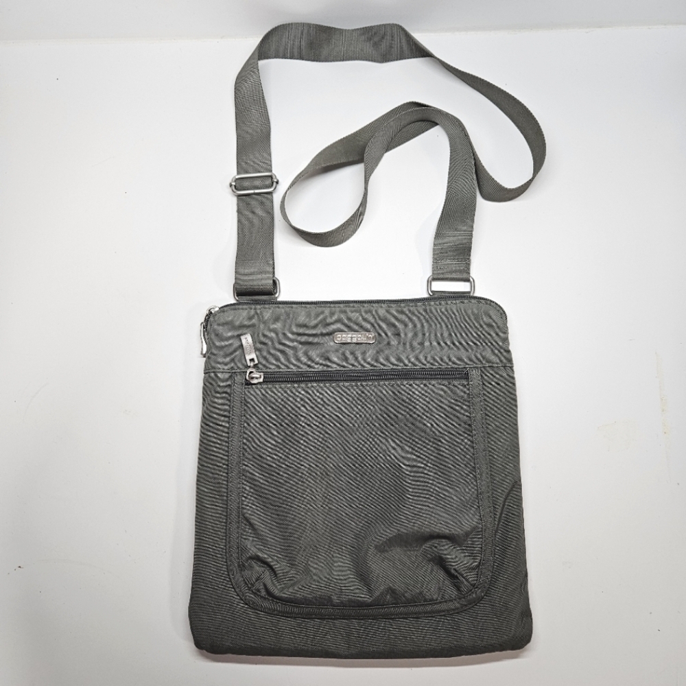 Baggallini Nylon Slim Crossbody Lightweight Bag Purse Olive Green
